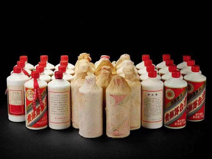 漯河日照岚山回收酒价格哪里回收(附近上门回收茅台酒）?